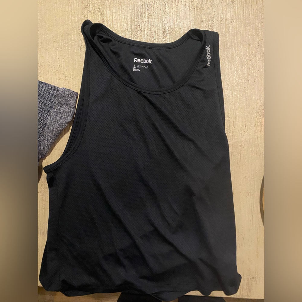 muscle shirt